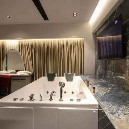 Love hôtel Atrium Mjull-Bethore