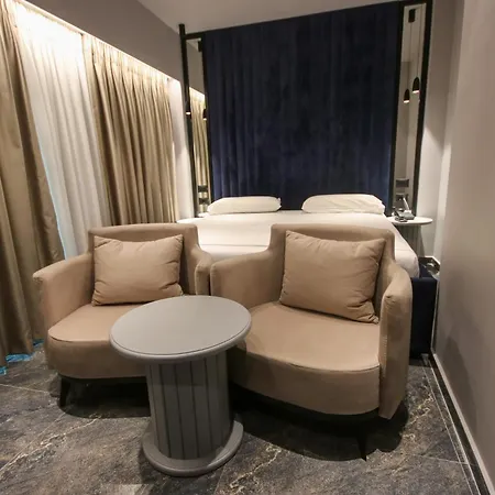 Atrium Hotel del amor Mjull-Bethore